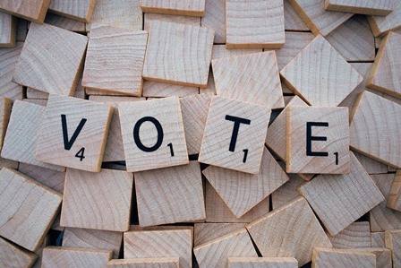 VIII edición InterUAO: ¿Están los electores manipulados por la información que reciben?